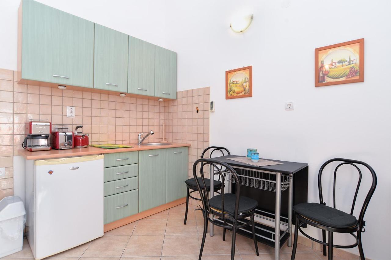 Apartments Ariana 1989 Fažana Extérieur photo